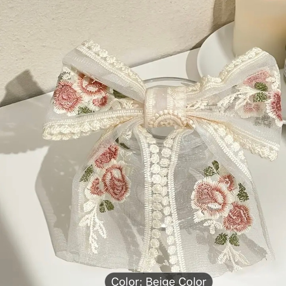Bundle Hair accessory bundle. Lace Bowles and pearl small hair clips